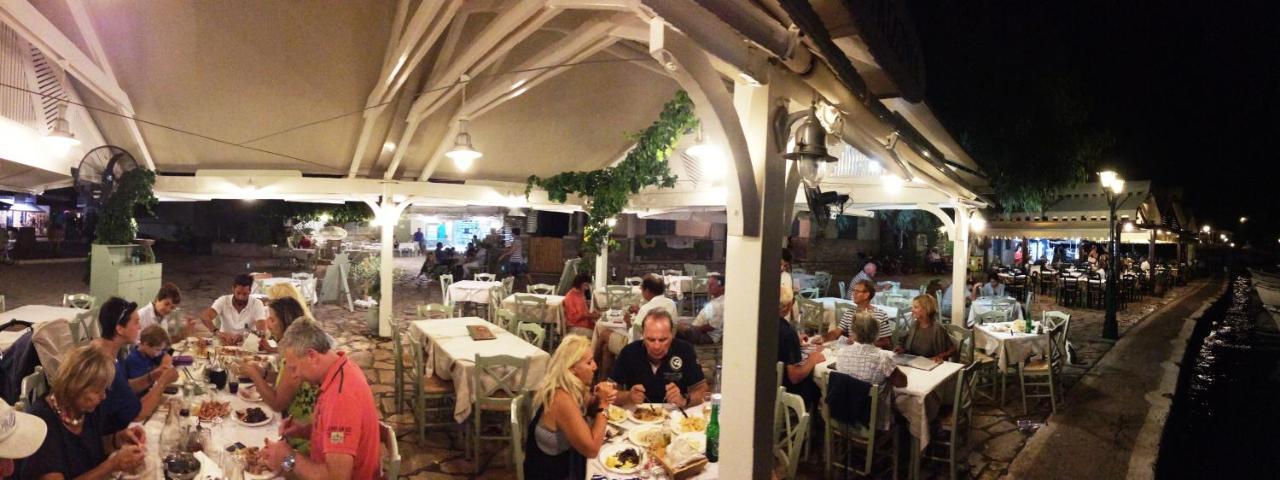 Steinturm Mit Dach-Terrasse Zwischen Fluss, Meer Und Gebirge- Spiti Pirgos Paralia Sergoulas Eksteriør bilde